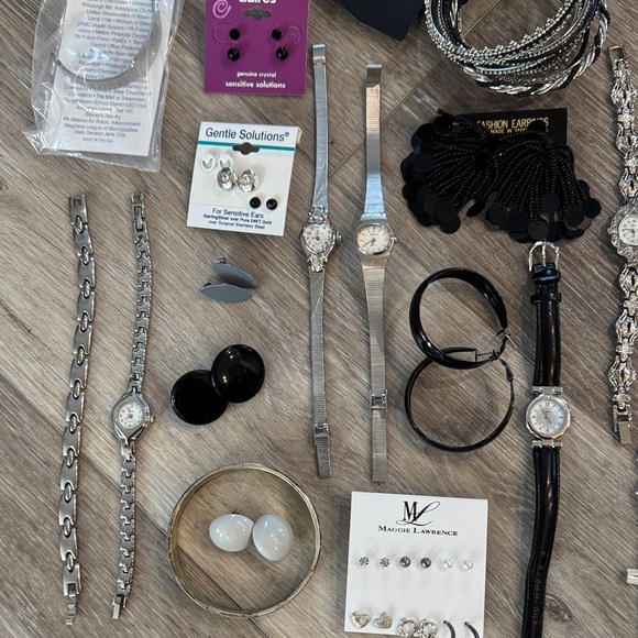 Lot#12 of mixed Jewelry Collection - Silver white and Black - Picture 6 of 10